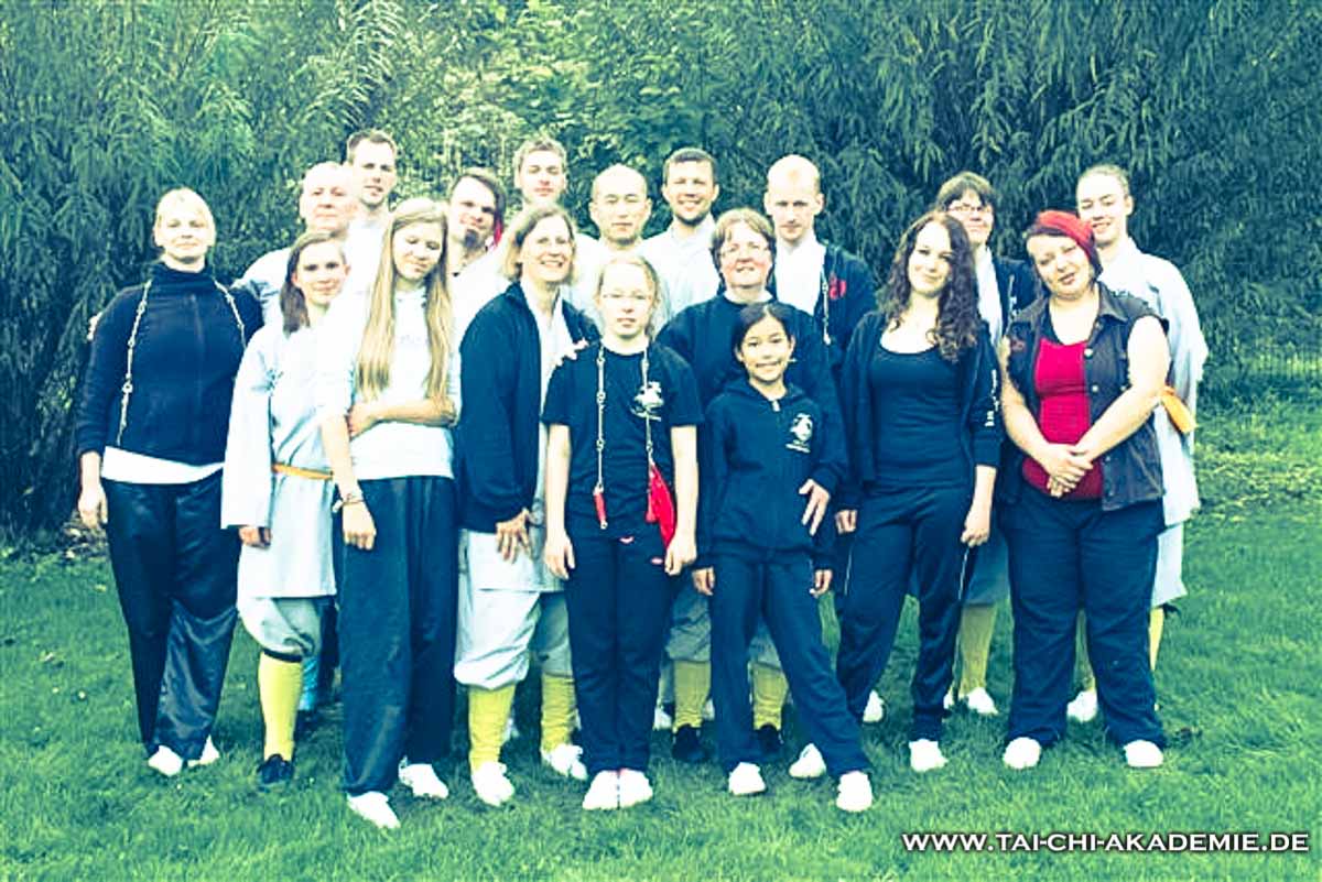 Die bunt gemischte Gruppe der Shaolinwoche des Shaolin Kulturzentrums Bielefeld.